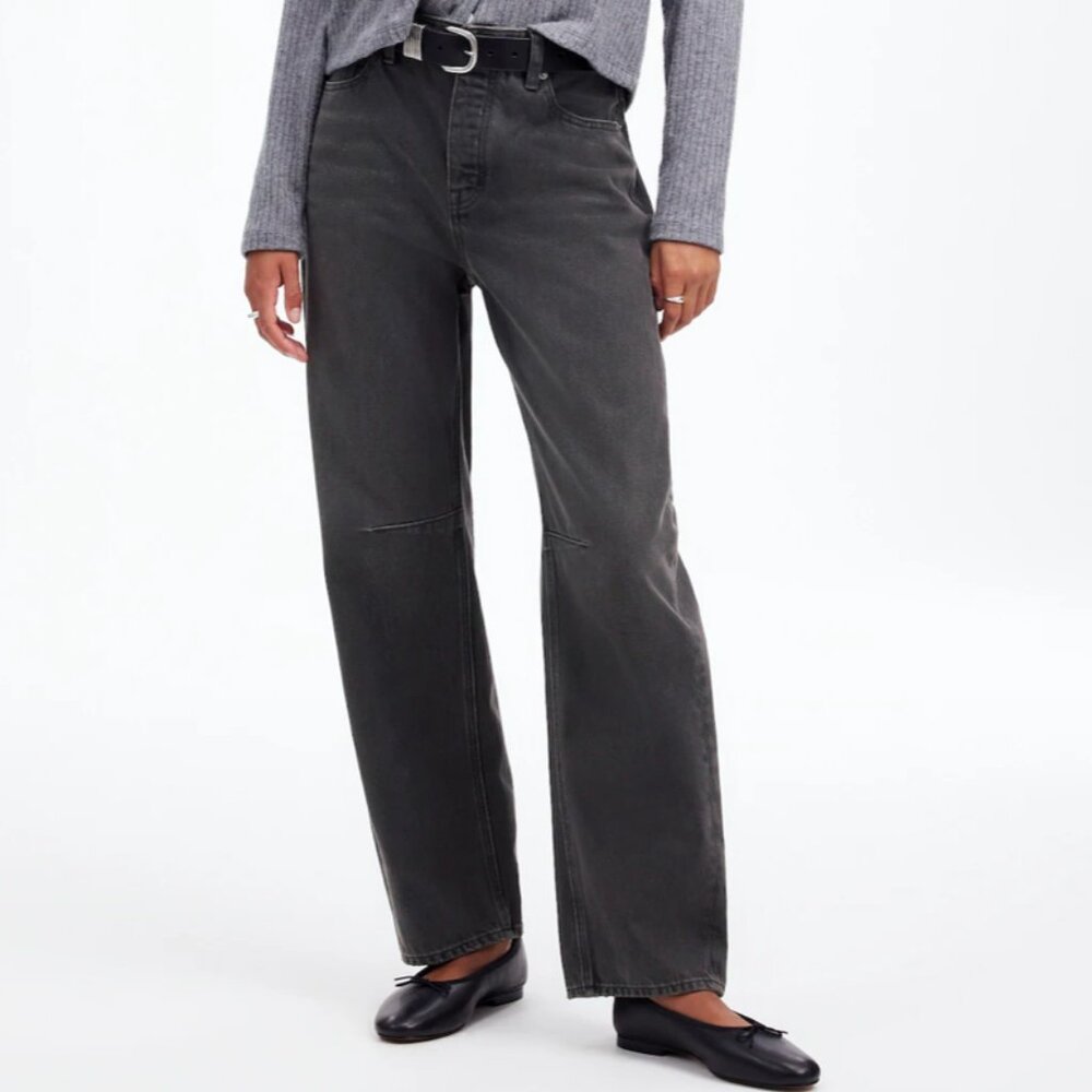 Like new! Madewell The Darted Barrel Jean in Olenda Wash | Size 27